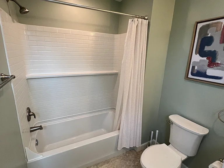 251 E High St #3 — Photo 9
