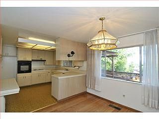 5th image of 3480 Suncrest Ave
