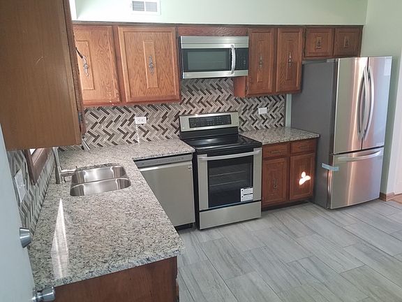 2nd image of 9379 Bay Colony Dr APT 3N