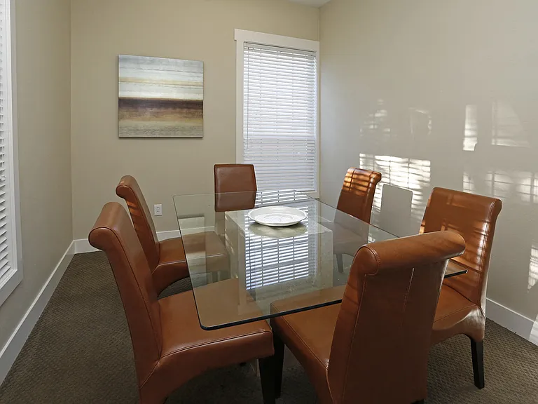 Commons at Avalon Park Apartments — Photo 13