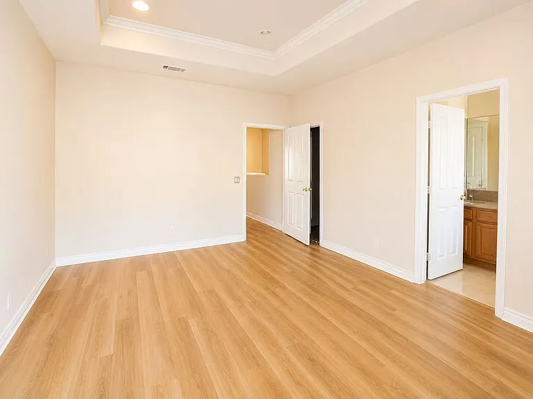 455 Fairview Ave #D — Photo 6