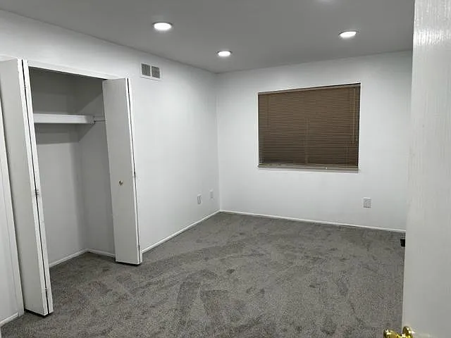 7356 Hedgerow Ct — Photo 11