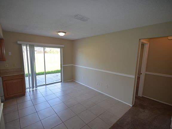 3rd image of 426 Evergreen Dr