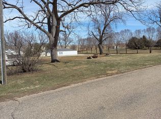 303 3rd St, Gray, IA 50110