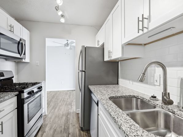 330 W Brambleton Ave APT 1005