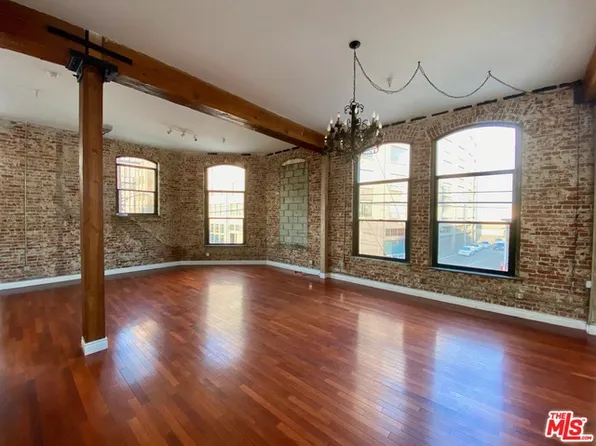 652 Mateo St, Los Angeles, CA