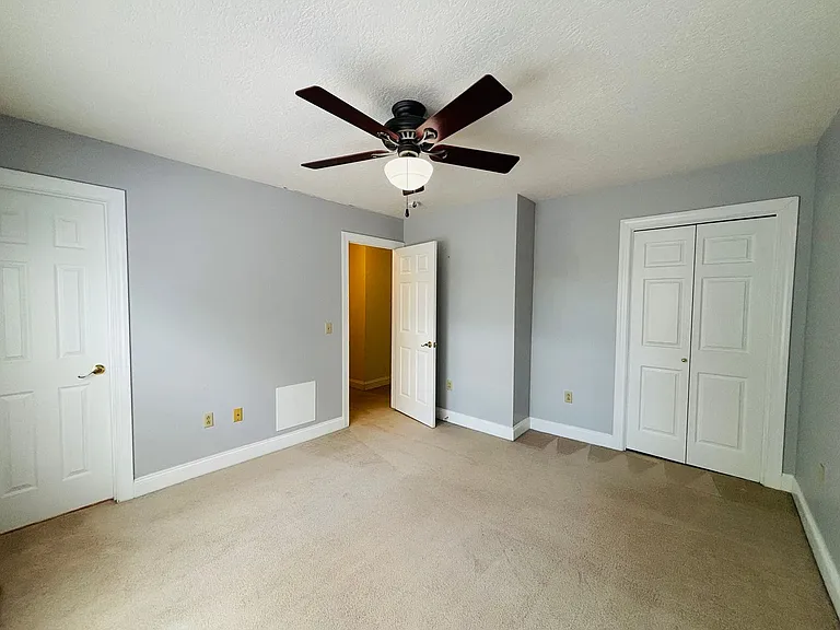 260 Bronze Leaf Dr — Photo 8