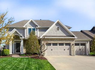 14340 NW 66th St, Parkville, MO 64152
