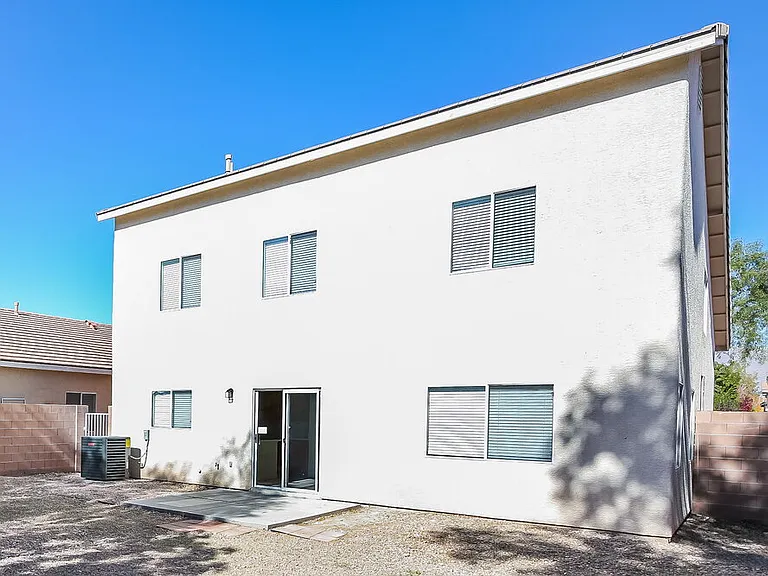 4137 Catalan Sails Ave — Photo 17