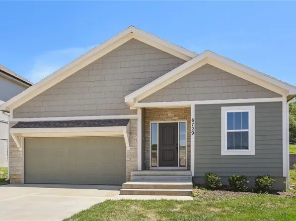 6729 Prairie Ln, Parkville, MO 64152