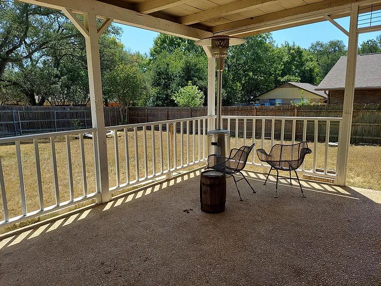 502 Oakwood Blvd — Photo 11