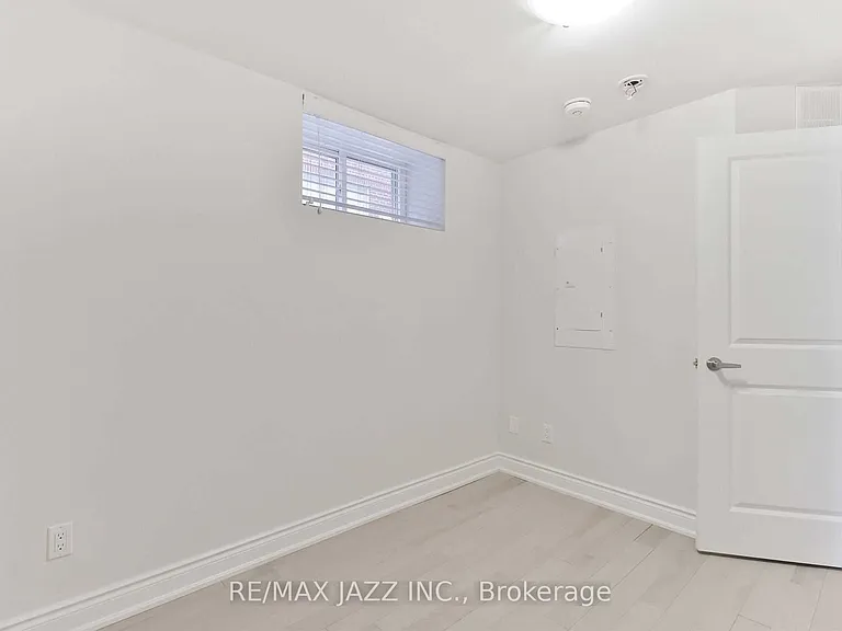 1303 Bayview Ave #103 — Photo 20