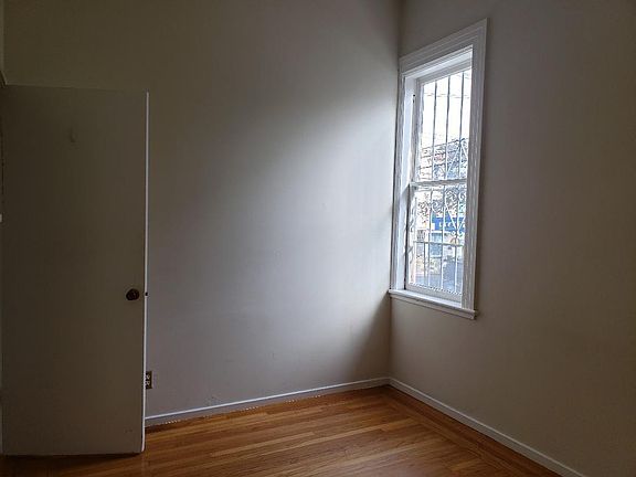 4th image of 3573 20th St APT 3