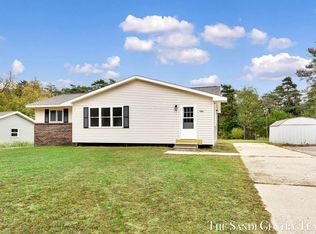 4366 Weber Rd, Whitehall, MI 49461