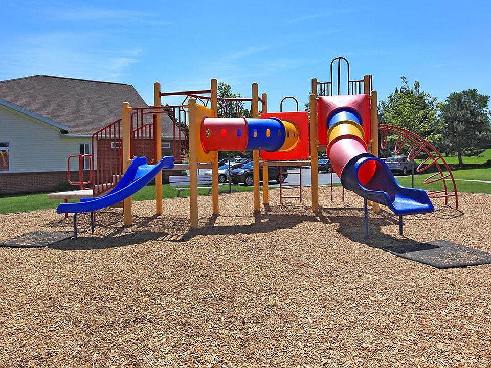 CHILDREN'S PLAY AREA AT GREECE COMMONS