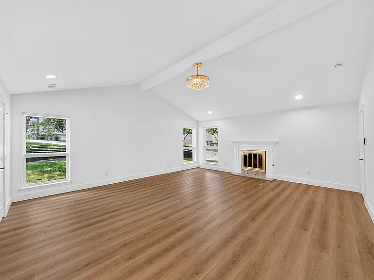 4008 Acapulco St — Photo 16