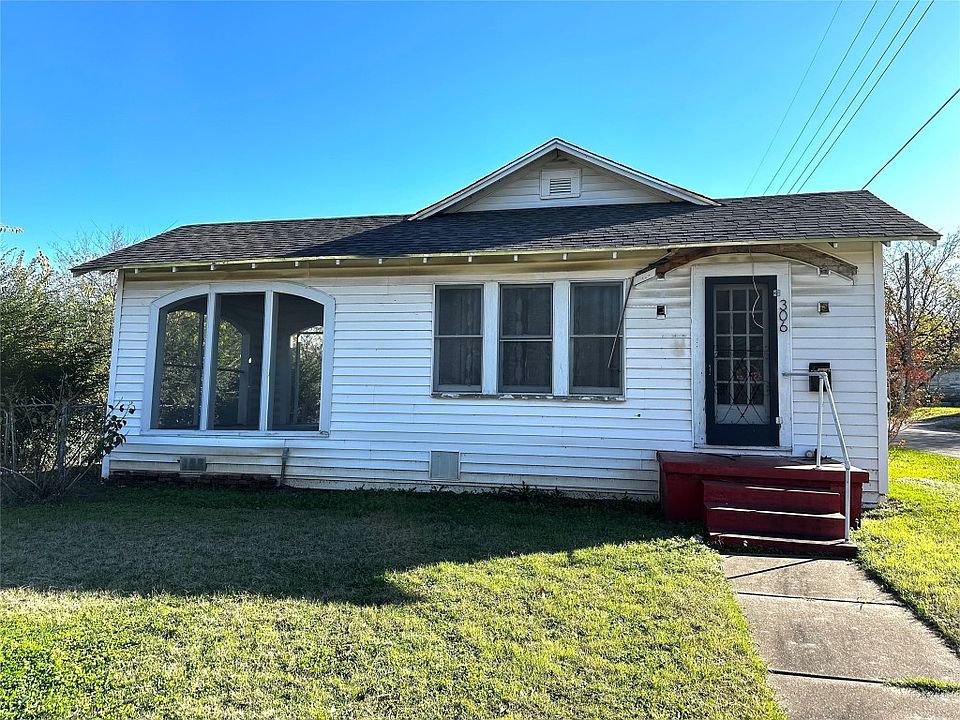 1st image of 306 W College Ave