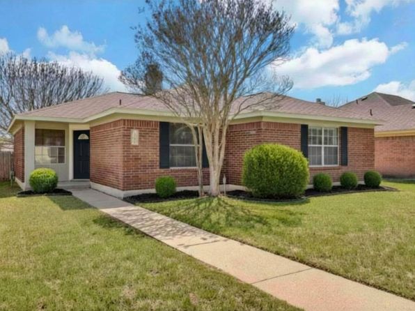 1101 Disraeli Cir