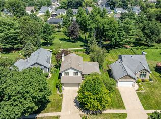 5935 Ashland Pl, Johnston, IA 50131