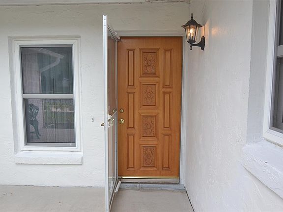 2nd image of 10025 Ratcliff Ct