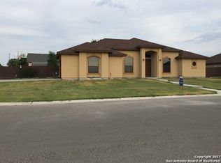 100 Running Bear Trl, Del Rio, TX 78840