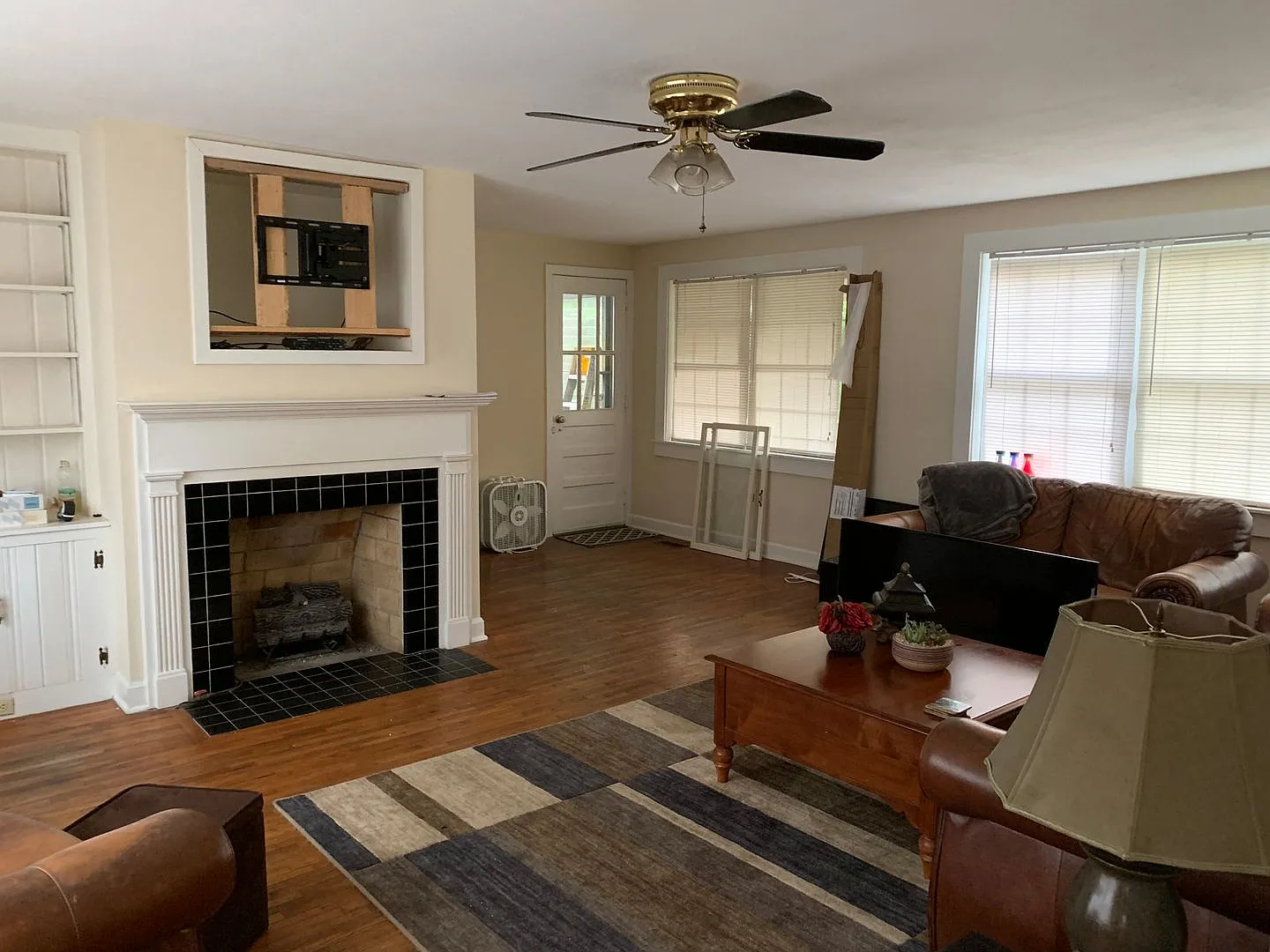 3 bed, 1 bath home, Only minutes away from The University of Alabama — Photo 3