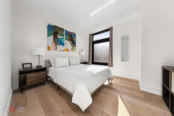 Rented by CORE | media 21