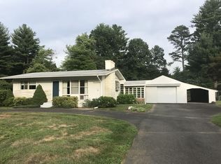 111 Birch Bluffs Dr, Westfield, MA 01085