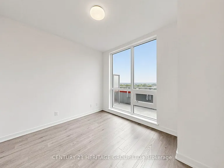 8888 Yonge St #718 — Photo 26