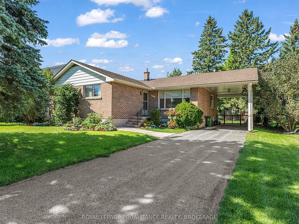 1st image of 421 Windward Pl