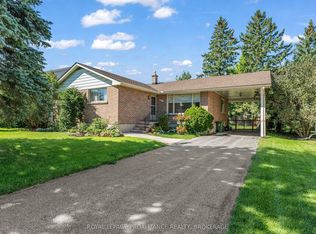 421 Windward Pl, Kingston, ON K7M4E5