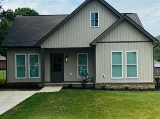 319 Prairie St, Florence, AL 35630