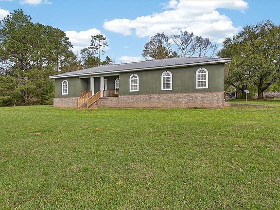 2nd image of 473 Goss Bunkerhill Rd