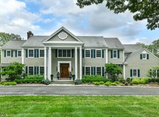 101 Boulderwood Dr, Bernardsville, NJ 07924
