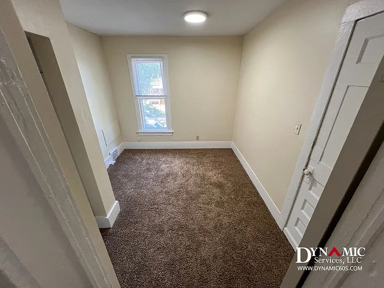 434 N Spring Ave | All Utilities Paid by Landlord — Photo 42