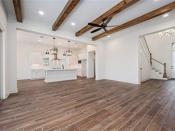 3rd image of 1933 Cottonwood Terrace Ct