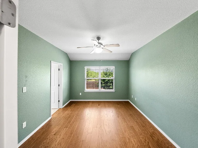 6097 Heron Dr — Photo 15