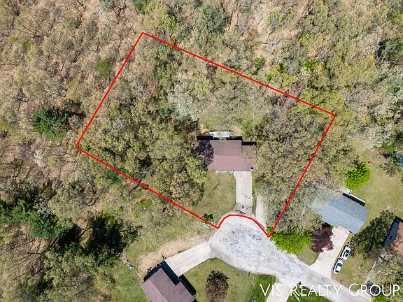 4th image of 4500 Arbutus Ct