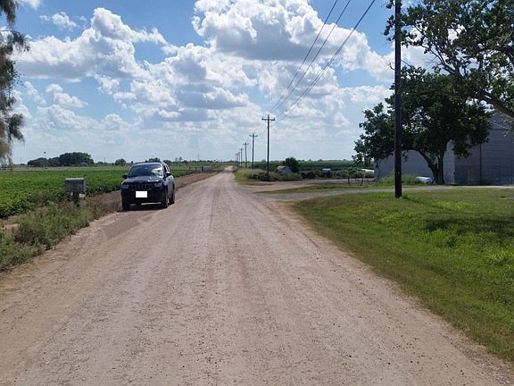 5th image of Mile 11 North