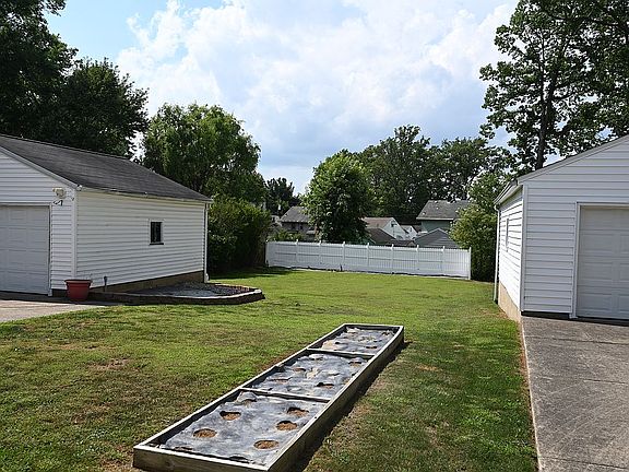 4th image of 1380 Eastland Ave SE