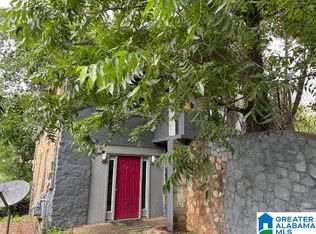 21 Circle Dr, Anniston, AL 36201