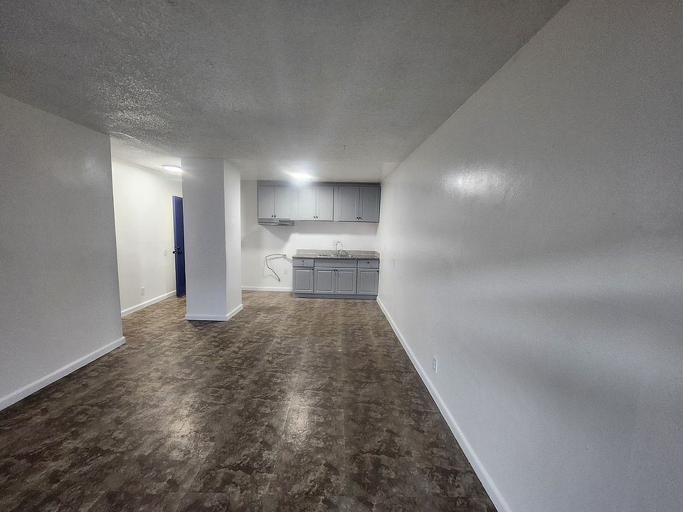 Living room & dining area