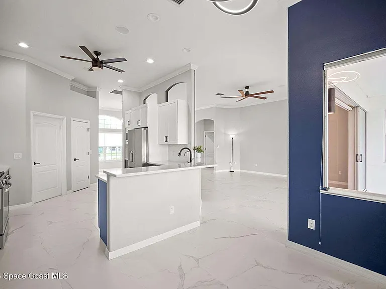 2253 Brightwood Cir — Photo 8