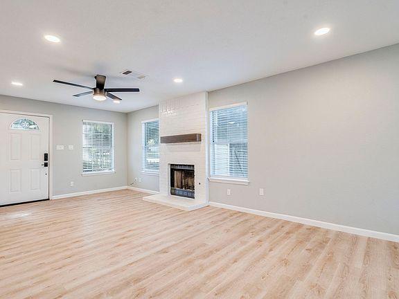 4th image of 13808 Lothian Dr