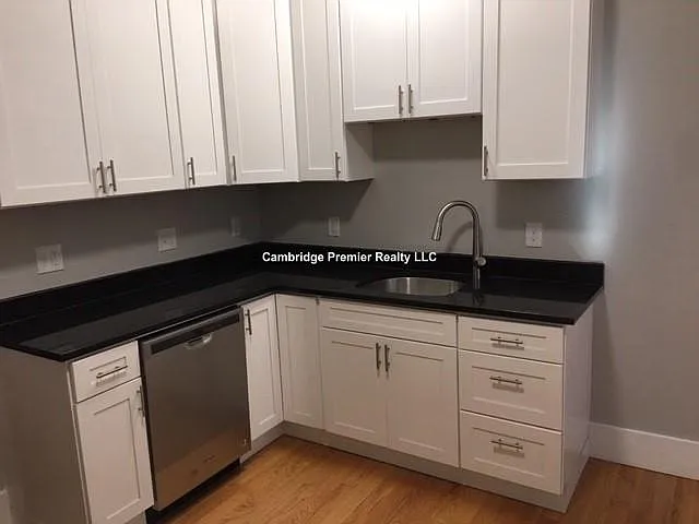 45 Temple St — Photo 1