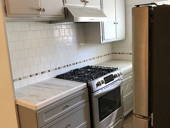 2nd image of 4651 Kansas St APT 4