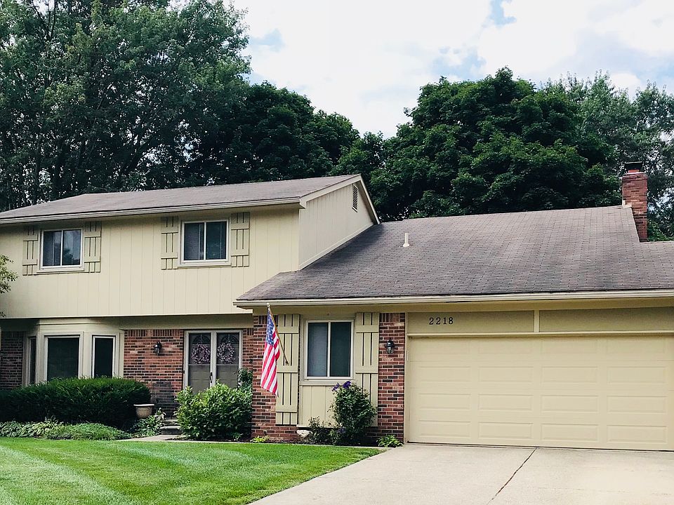 2218 Kolomyia St, West Bloomfield, MI 48324 Zillow