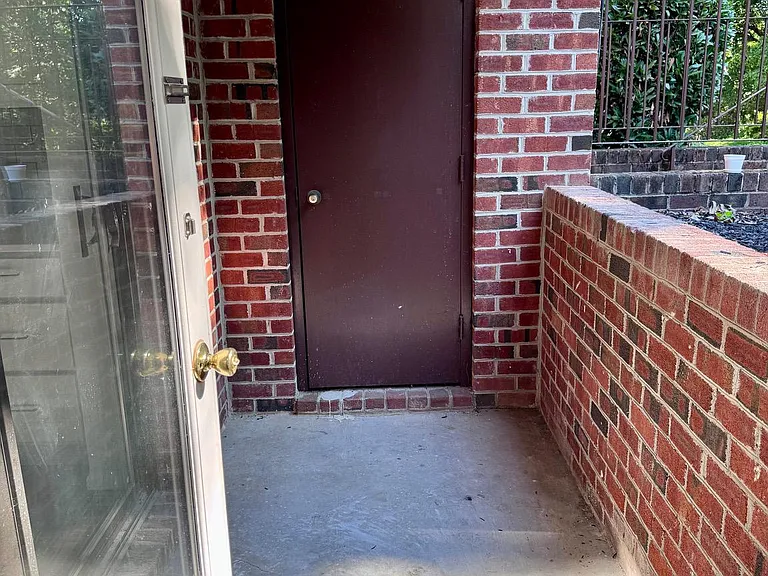 17 Juliet Ln #103 — Photo 12