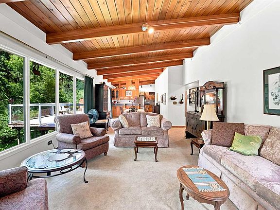4th image of 3514 E Spruce Dr