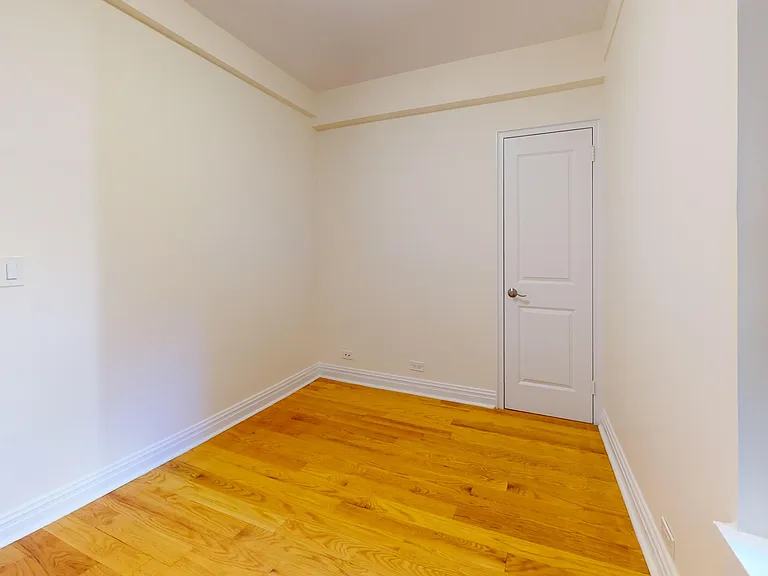 141 E 56th St #5C — Photo 10